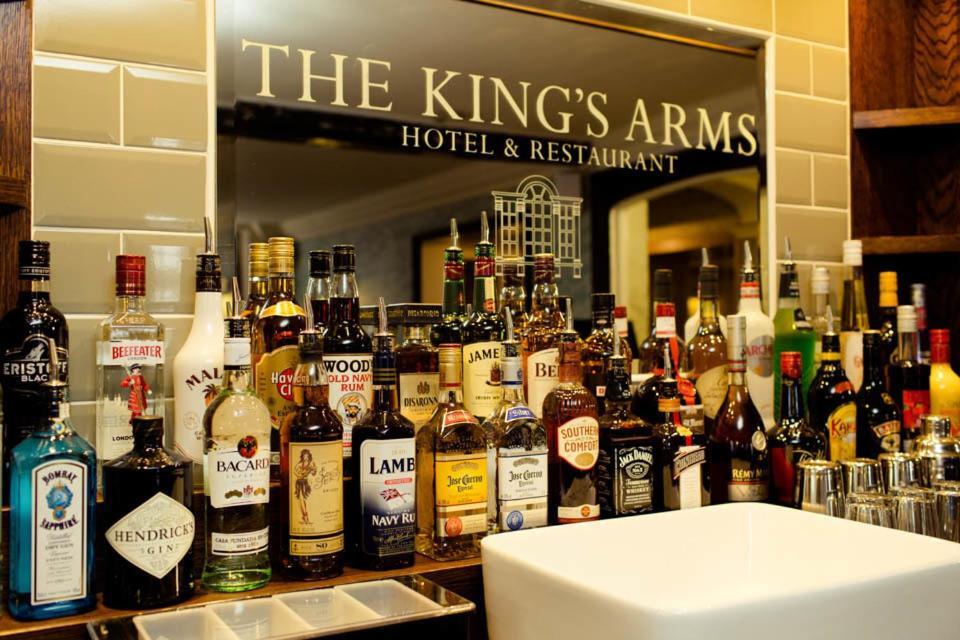 The Kings Arms Hotel Бістер Екстер'єр фото