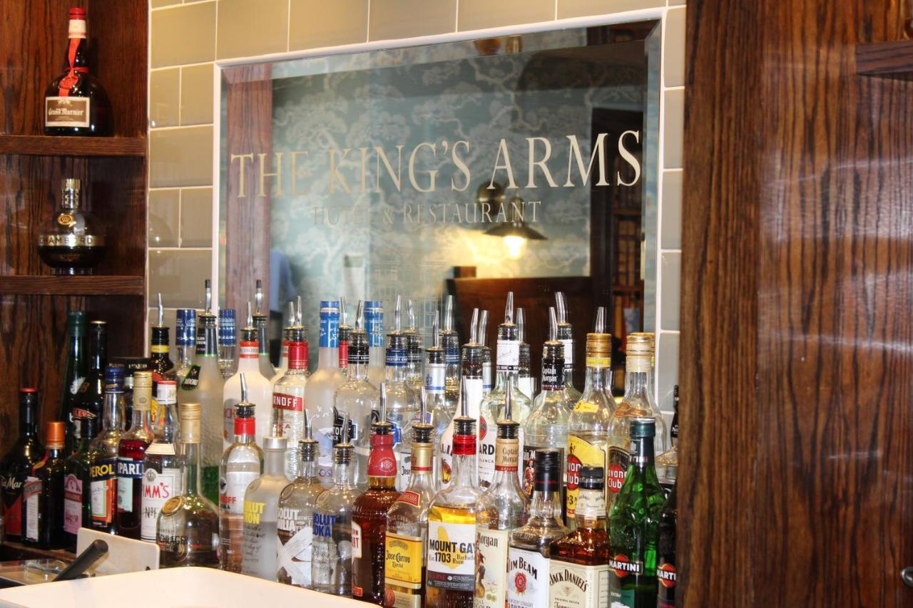 The Kings Arms Hotel Бістер Екстер'єр фото